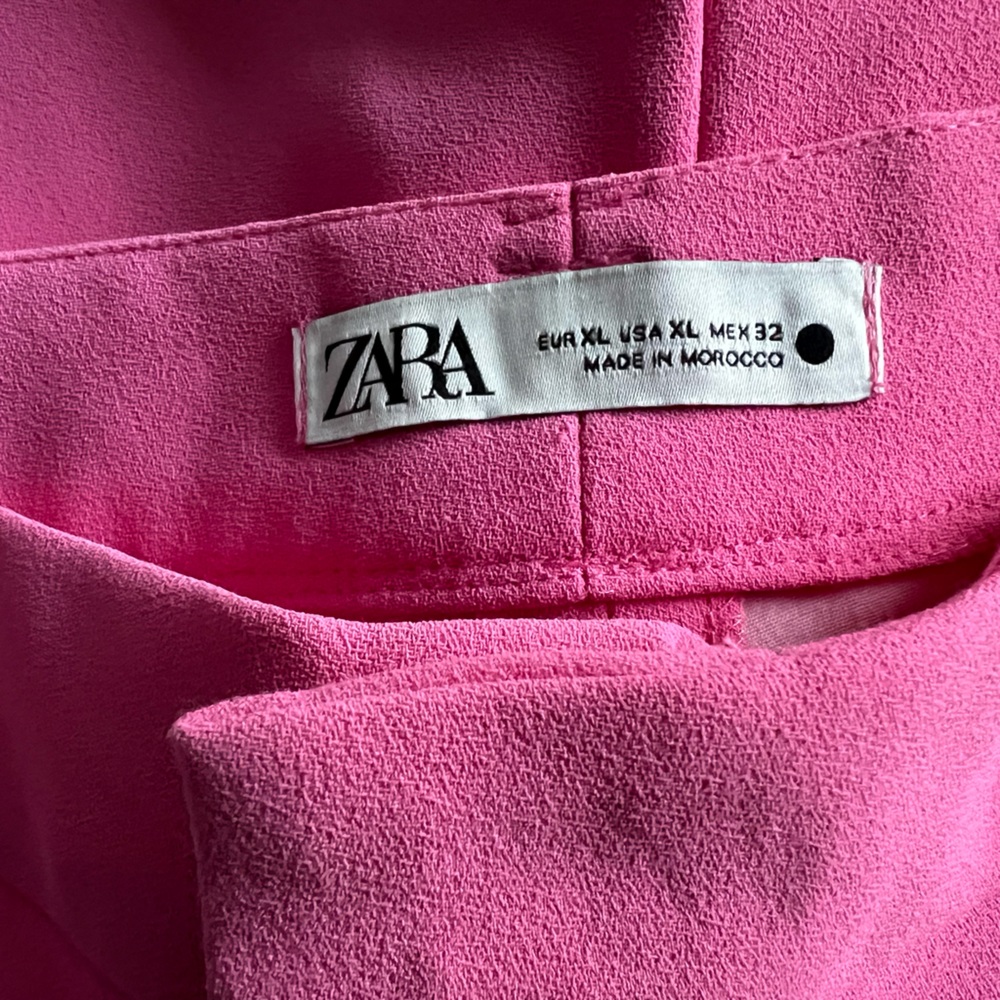 Zara Bright Pink High-Waisted Shorts - Picture 6 of 6